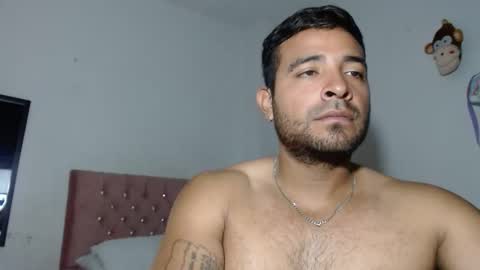Snapshot of ccamilo_ chatting on 05.15.26 camilo online show from 05.15.26