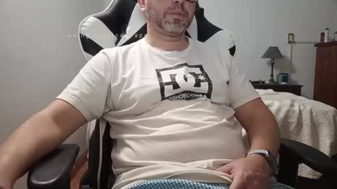 Snapshot of ccmhp1 chatting on 10.26.25 Tomys online show from 10.26.25