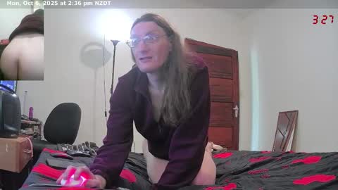 Snapshot of cdadalyn chatting on 10.06.25 Adalyn online show from 10.06.25