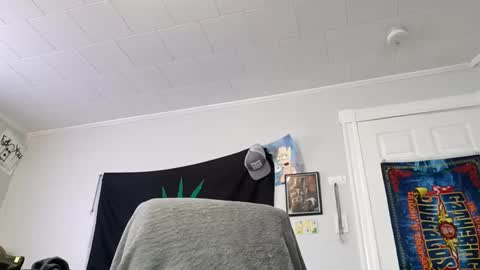 Snapshot of cdeez781 chatting on 12.21.24 ChuckyyChokesU online show from 12.21.24