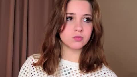 Lina  online show from 02.25.26