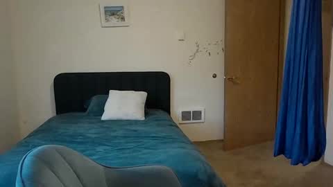 Cecilee Sohless  online show from 01.18.26