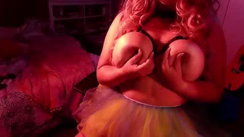 CeeCee online show from 09.14.25