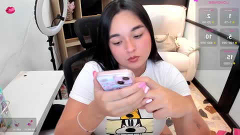 Snapshot of celesstebruce chatting on 02.04.25 meli online show from 02.04.25