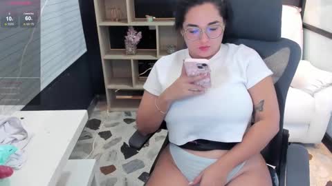 Snapshot of celesstebruce chatting on 03.01.25 meli online show from 03.01.25