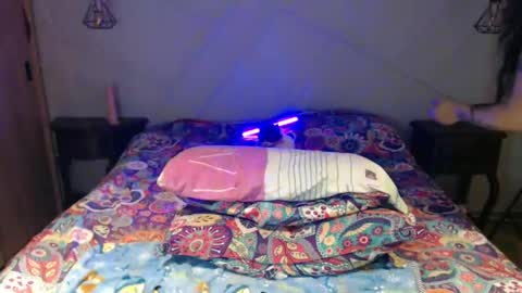 Snapshot of celeste_19sutra chatting on 01.08.25 celeste 19sutra online show from 01.08.25