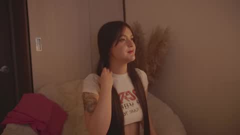 Snapshot of celeste_angel1 chatting on 03.04.25 Diane Independent model online show from 03.04.25