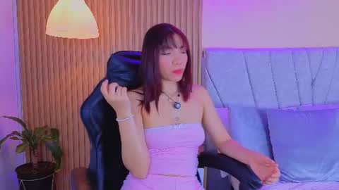 Snapshot of celeste_collinss_ chatting on 06.23.26 celeste online show from 06.23.26