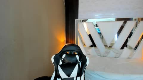 SARA  online show from 02.25.26