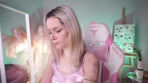 Celeste  online show from 11.02.25