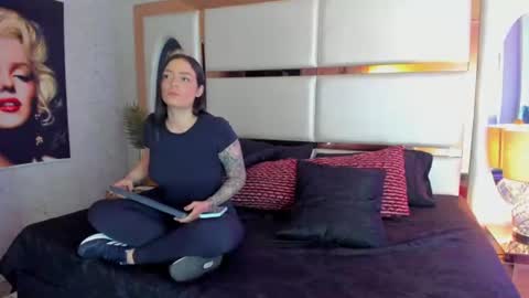 Snapshot of celeste_starsss chatting on 06.29.26 celeste_starsss online show from 06.29.26