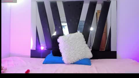 Mariana online show from 04.09.26