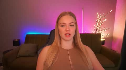 celestenoirr online show from 10.13.25