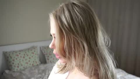 Mellani online show from 04.07.26