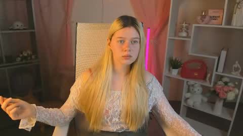 your cute kitty online show from 04.15.26