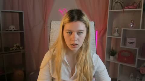 your cute kitty online show from 05.19.26