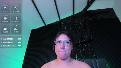 Celeste Bloom online show from 12.17.24
