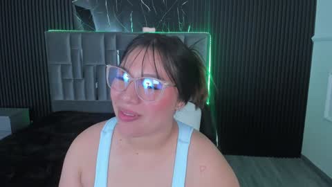 Celeste Bloom online show from 02.04.25