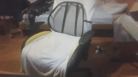 Snapshot of celhoduro99 chatting on 12.13.25 celhoduro99 online show from 12.13.25