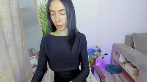 Celine Roxelle online show from 09.12.25