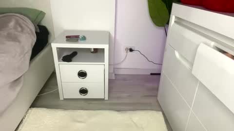 Celine Roxelle online show from 01.06.26