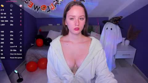 elin online show from 11.02.25