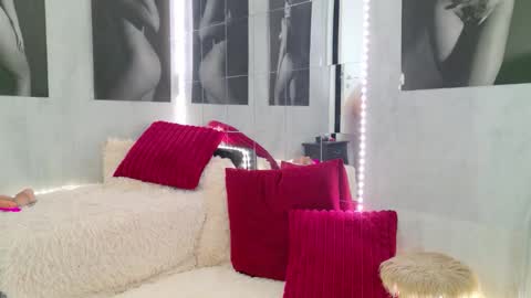 Snapshot of celya_chanel chatting on 10.29.25 CELIA online show from 10.29.25