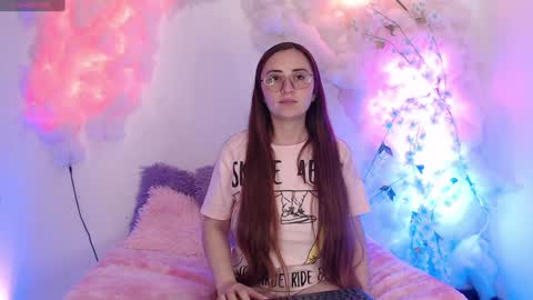 Hello guys my name is Sofi and Lizzie and  Vanessa online show from 01.21.25