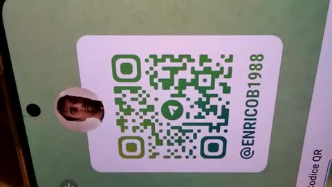 Snapshot of cercoavenezia chatting on 11.16.25 Enrico online show from 11.16.25