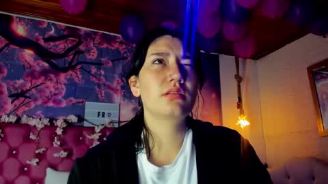 Snapshot of cerecita_02 chatting on 02.12.25 Cerecita online show from 02.12.25