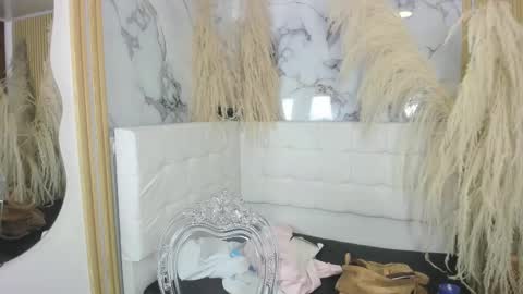 Snapshot of cerecita_02 chatting on 09.11.25 Cerecita online show from 09.11.25