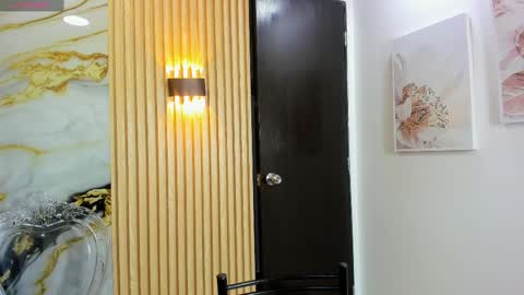 Snapshot of cerecita_02 chatting on 09.17.25 Cerecita online show from 09.17.25