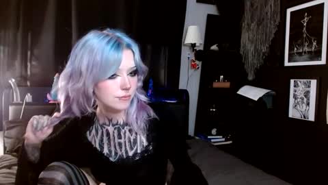 Averi online show from 01.04.25