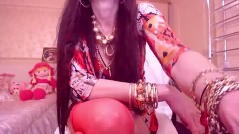 Cerise online show from 01.17.25