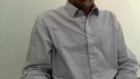 Snapshot of chagaschoo chatting on 10.29.25 Chags online show from 10.29.25