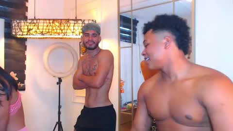 aurora and lian online show from 02.09.25