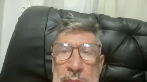Snapshot of champsex305610 chatting on 04.12.26 champsex305610 online show from 04.12.26