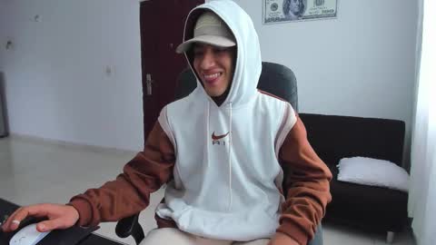 Snapshot of chandler_kenji chatting on 10.10.25 Kenji online show from 10.10.25