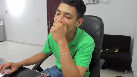 Snapshot of chandler_kenji chatting on 10.12.25 Kenji online show from 10.12.25