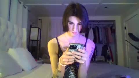 Snapshot of chanel2002 chatting on 03.08.25 chanel2002 online show from 03.08.25