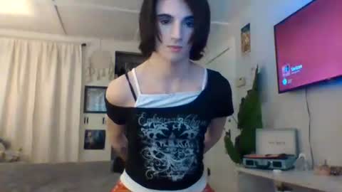 Snapshot of chanel2002 chatting on 03.08.25 chanel2002 online show from 03.08.25