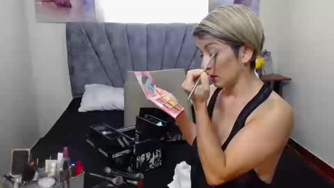 Snapshot of chanel_joliee chatting on 10.20.25 chanel online show from 10.20.25