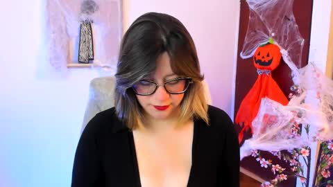 Snapshot of chanell_taylor_ chatting on 10.13.25 chanell online show from 10.13.25