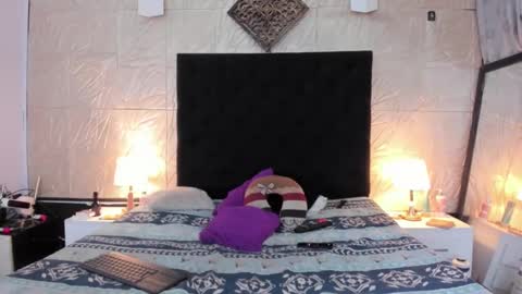 Snapshot of chanellejohnson_ chatting on 11.04.25 chanellejohnson_ online show from 11.04.25