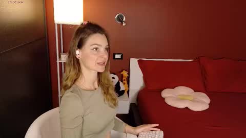 Snapshot of chaneltheron chatting on 02.15.26 Anastasia online show from 02.15.26