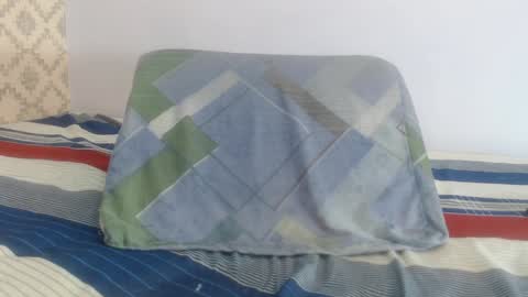 Raquel  online show from 01.08.25