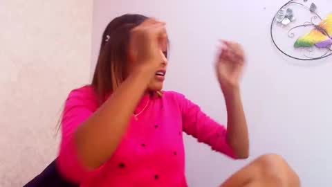 Raquel  online show from 09.27.25