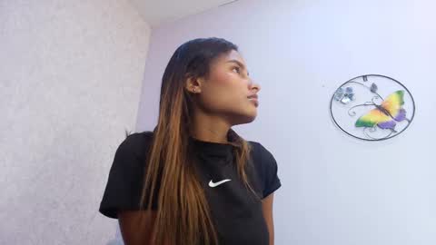 Raquel  online show from 10.15.25