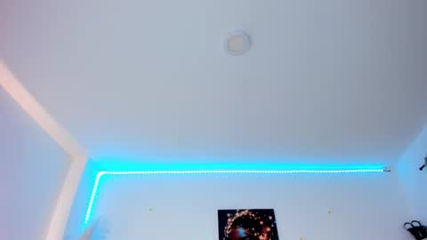 Snapshot of chantall_smith chatting on 09.26.25 online show from 09.26.25