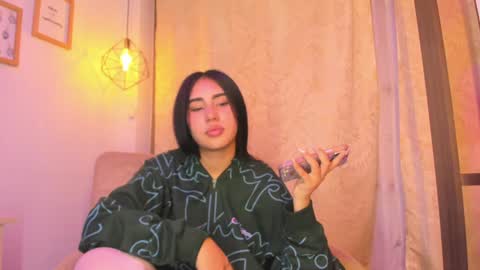 Chantall online show from 01.13.25